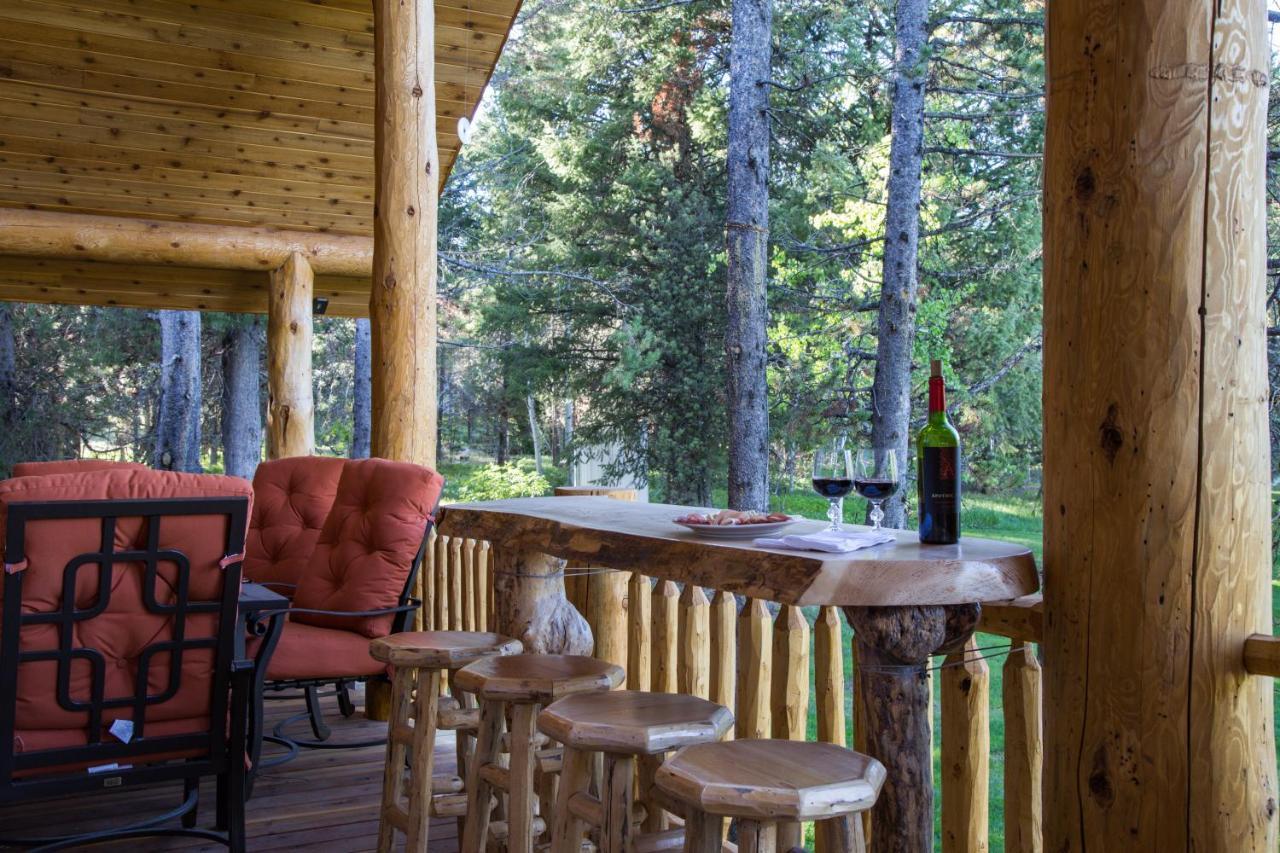 Lumberjack Lodge By Kabino Hot Tub Fire Pit Satellite Wifi Grill Large Porch Island Park Kültér fotó