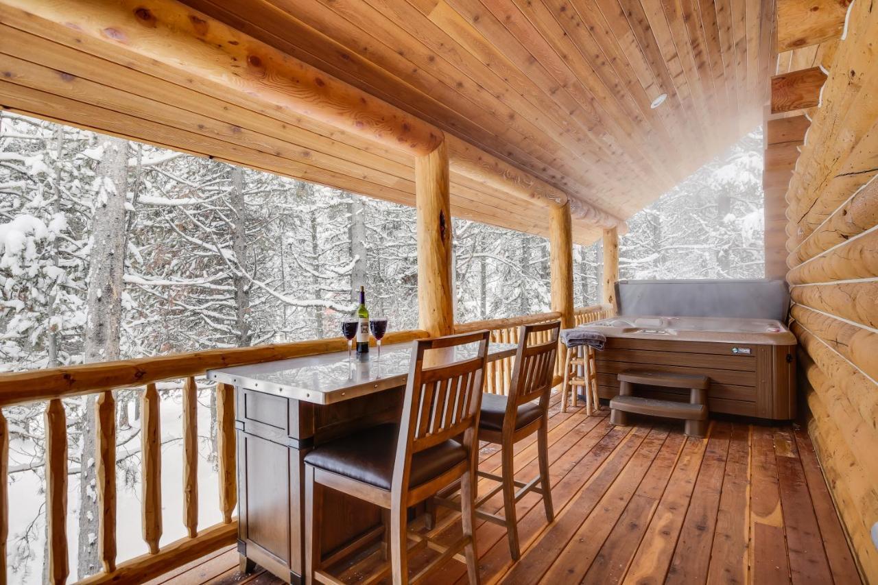 Lumberjack Lodge By Kabino Hot Tub Fire Pit Satellite Wifi Grill Large Porch Island Park Kültér fotó