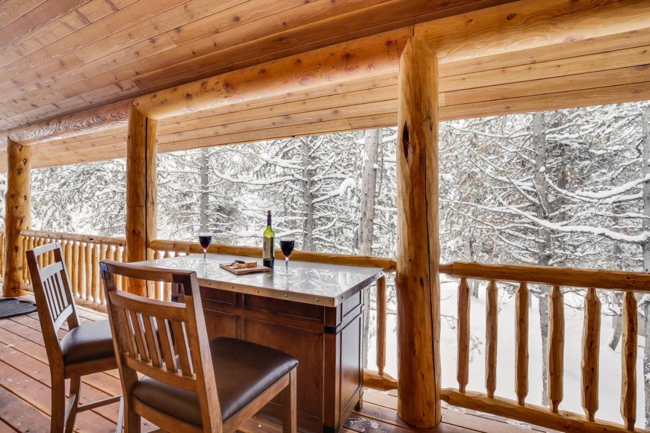 Lumberjack Lodge By Kabino Hot Tub Fire Pit Satellite Wifi Grill Large Porch Island Park Kültér fotó