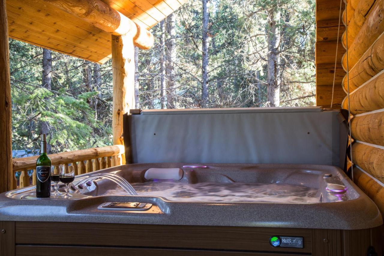 Lumberjack Lodge By Kabino Hot Tub Fire Pit Satellite Wifi Grill Large Porch Island Park Kültér fotó