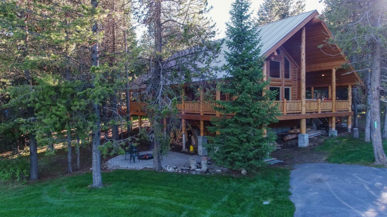Lumberjack Lodge By Kabino Hot Tub Fire Pit Satellite Wifi Grill Large Porch Island Park Kültér fotó